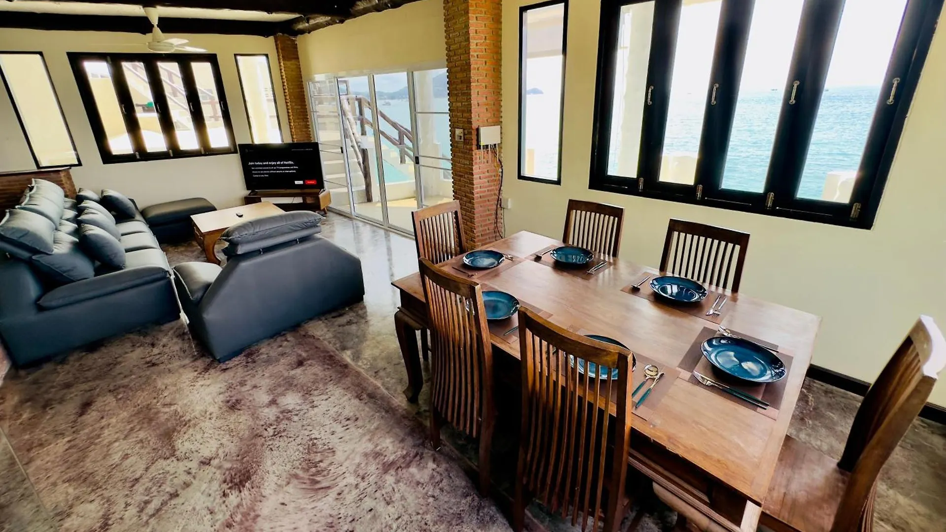 Ocean Front Villa Ko Tao