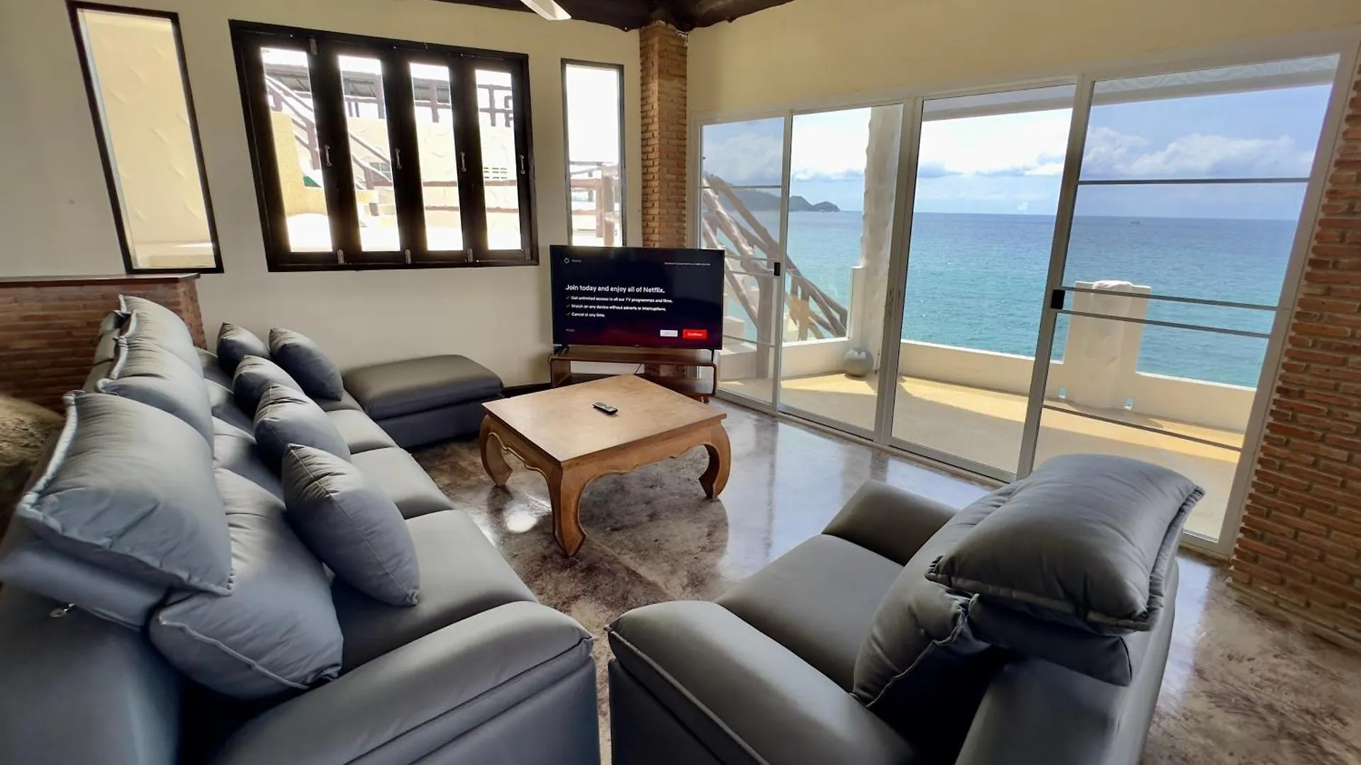 Ocean Front Villa Ko Tao